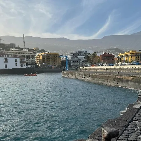 Marina Tenerife Puerto de la Cruz (Tenerife)